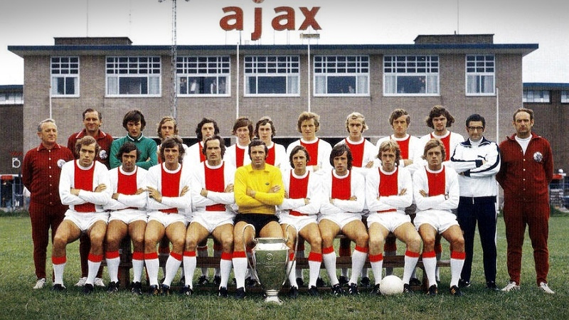 nhung-doi-bong-gianh-cu-an-3-ajax-amsterdam